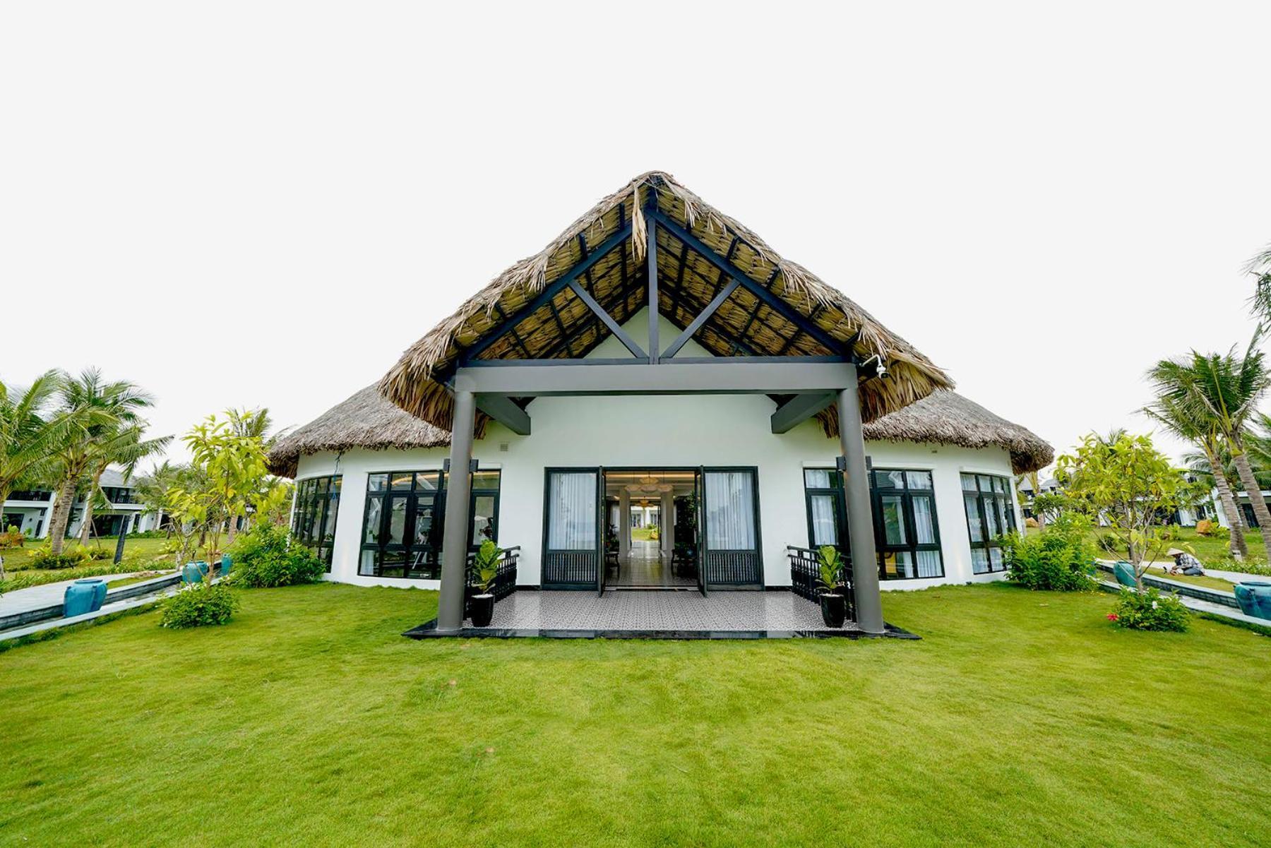 Bliss Hoi An Beach Resort & Wellness 외부 사진
